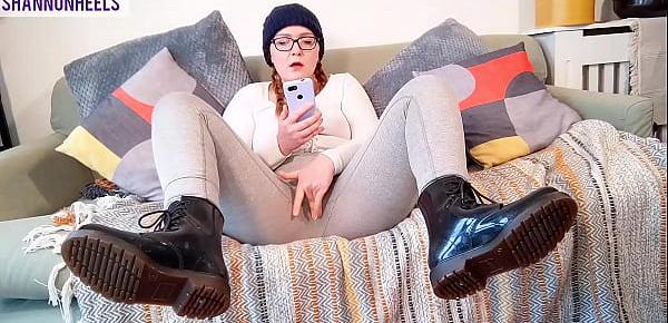  BOOT BITCH SQUIRTS ALL OVER FRIENDS SOFA   GETS CAUGHT! - Shannon Heels
